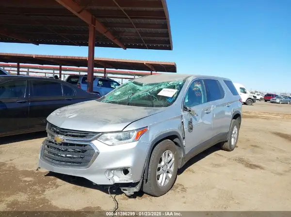 1GNERFKW2JJ261231 2018 CHEVROLET TRAVERSE - Image 2
