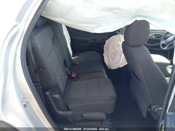 1GNERFKW2JJ261231 2018 CHEVROLET TRAVERSE - Image 8