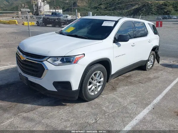 1GNERFKW2JJ264582 2018 CHEVROLET TRAVERSE - Image 2