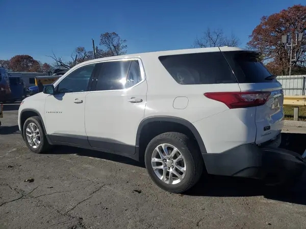 1GNERFKW2JJ284783 2018 CHEVROLET TRAVERSE - Image 2