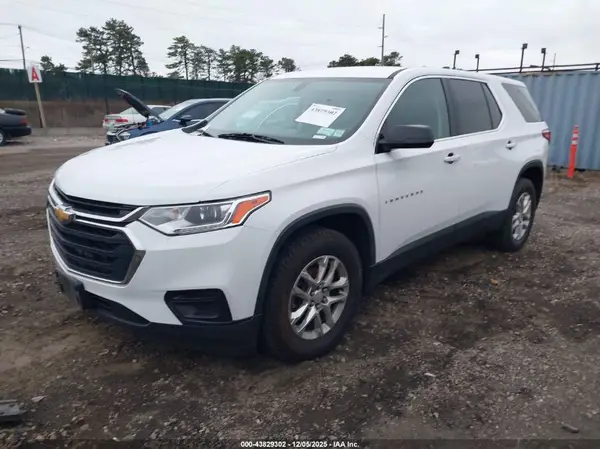 1GNERFKW2KJ101657 2019 CHEVROLET TRAVERSE - Image 2