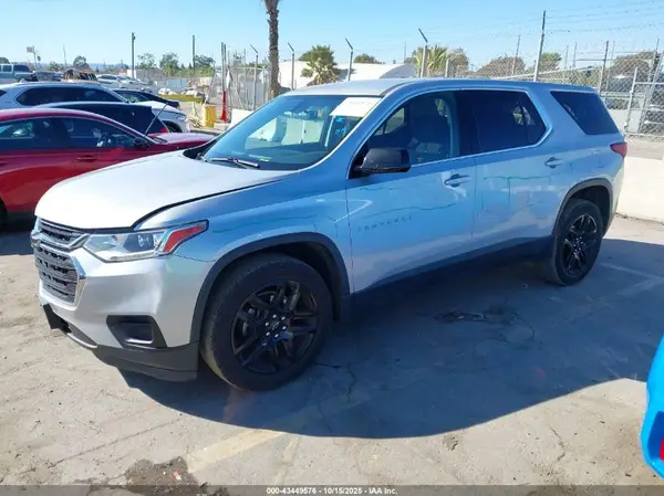1GNERFKW2KJ140426 2019 CHEVROLET TRAVERSE - Image 2
