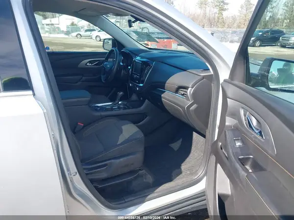 2019 CHEVROLET TRAVERSE IAAI lot 44356726 auction photo 5