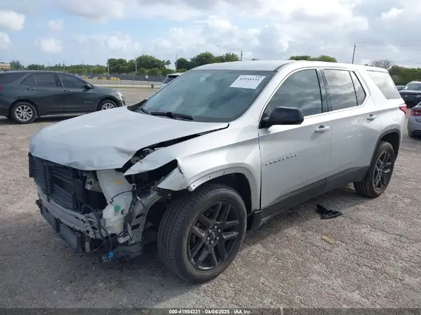 1GNERFKW2KJ260713 2019 CHEVROLET TRAVERSE - Image 2