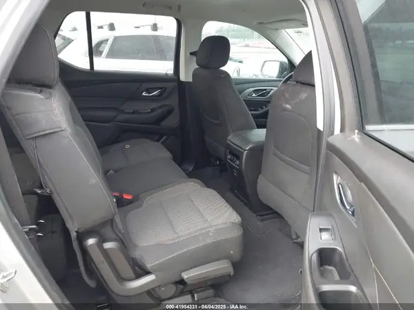 1GNERFKW2KJ260713 2019 CHEVROLET TRAVERSE - Image 8