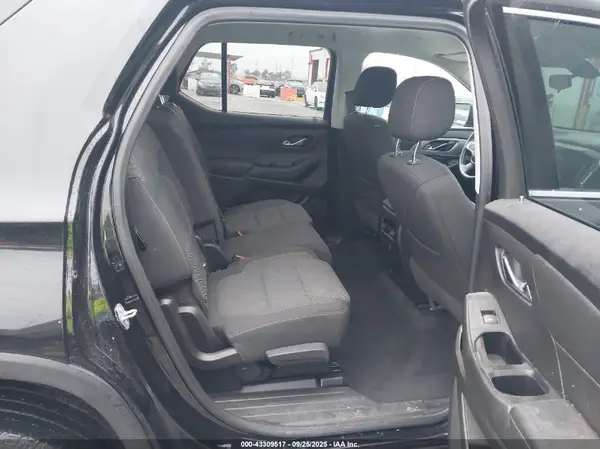 1GNERFKW2KJ300210 2019 CHEVROLET TRAVERSE - Image 8