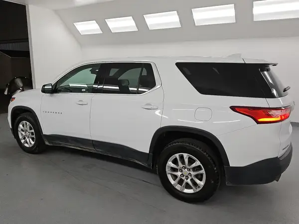 1GNERFKW2LJ179230 2020 CHEVROLET TRAVERSE - Image 2