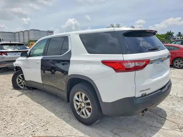 1GNERFKW2MJ137416 2021 CHEVROLET TRAVERSE - Image 2