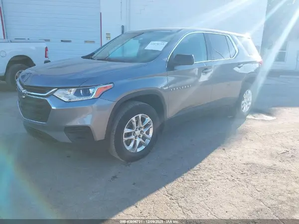 1GNERFKW2MJ232557 2021 CHEVROLET TRAVERSE - Image 2