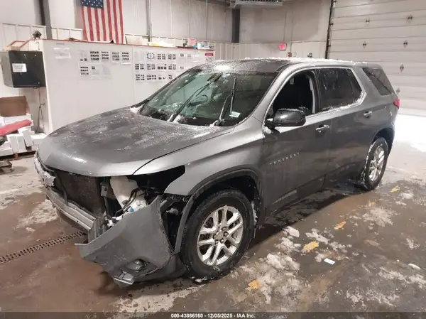 1GNERFKW2MJ235376 2021 CHEVROLET TRAVERSE - Image 2