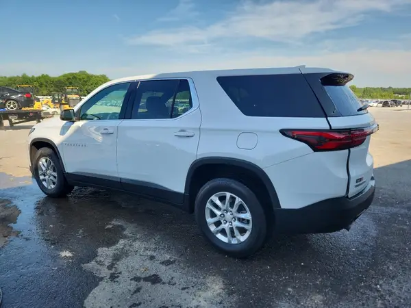 1GNERFKW2NJ163886 2022 CHEVROLET TRAVERSE - Image 2