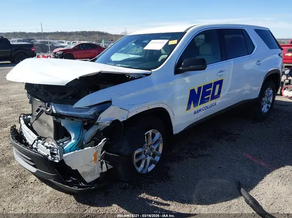 1GNERFKW2PJ158447 2023 CHEVROLET TRAVERSE - Image 2
