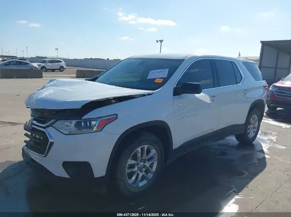 1GNERFKW3JJ117851 2018 CHEVROLET TRAVERSE - Image 2