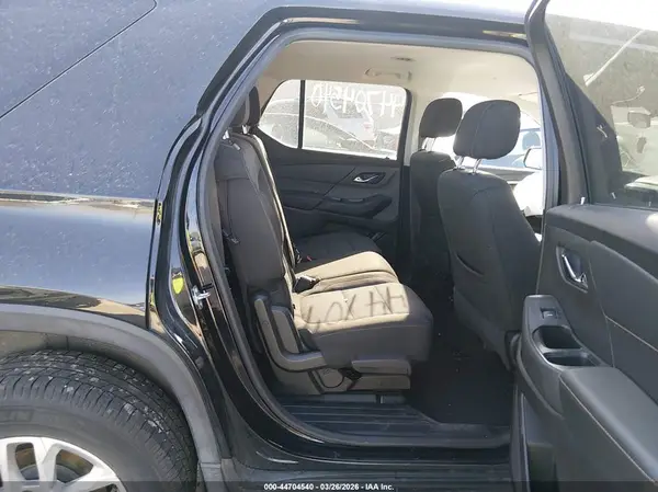 1GNERFKW3JJ127327 2018 CHEVROLET TRAVERSE - Image 8