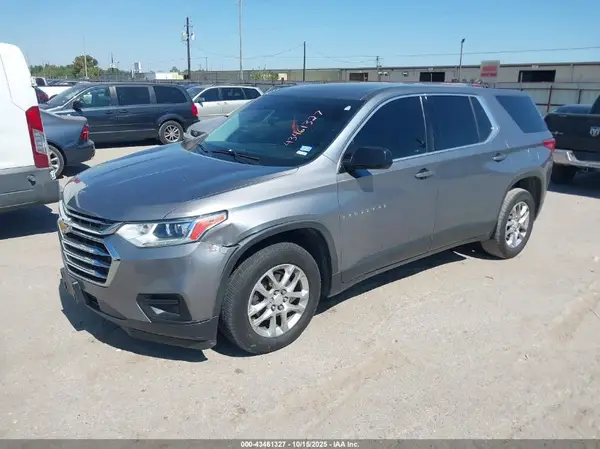 1GNERFKW3JJ195479 2018 CHEVROLET TRAVERSE - Image 2