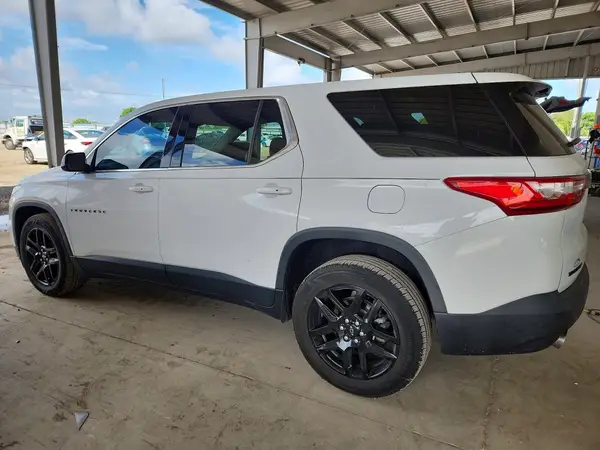 1GNERFKW3KJ133999 2019 CHEVROLET TRAVERSE - Image 2