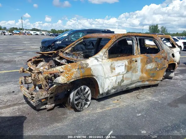 1GNERFKW3KJ146977 2019 CHEVROLET TRAVERSE - Image 2