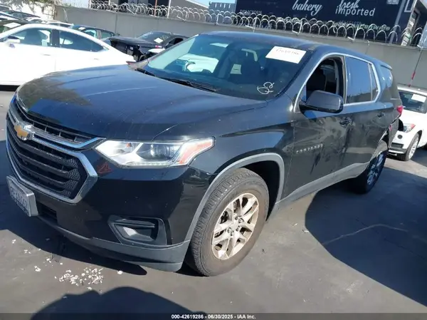 1GNERFKW3KJ175914 2019 CHEVROLET TRAVERSE - Image 2