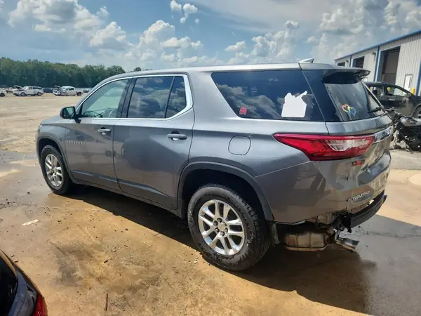 1GNERFKW3KJ183172 2019 CHEVROLET TRAVERSE - Image 2