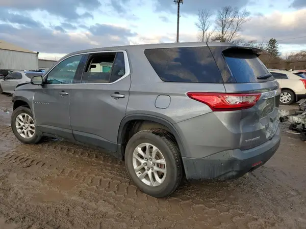 1GNERFKW3KJ205252 2019 CHEVROLET TRAVERSE - Image 2