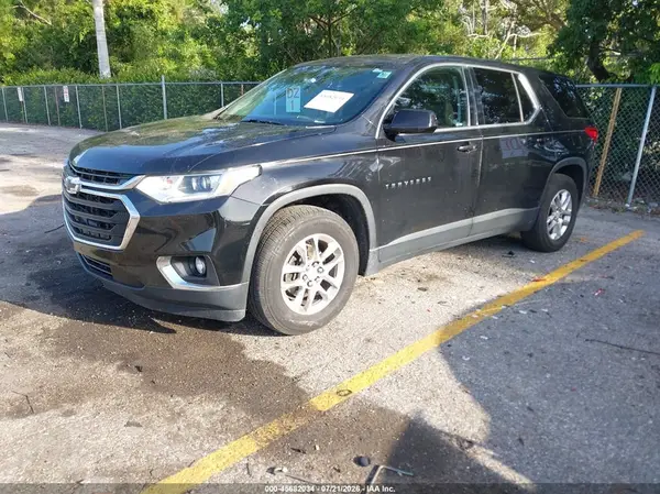 1GNERFKW3KJ218437 2019 CHEVROLET TRAVERSE - Image 2