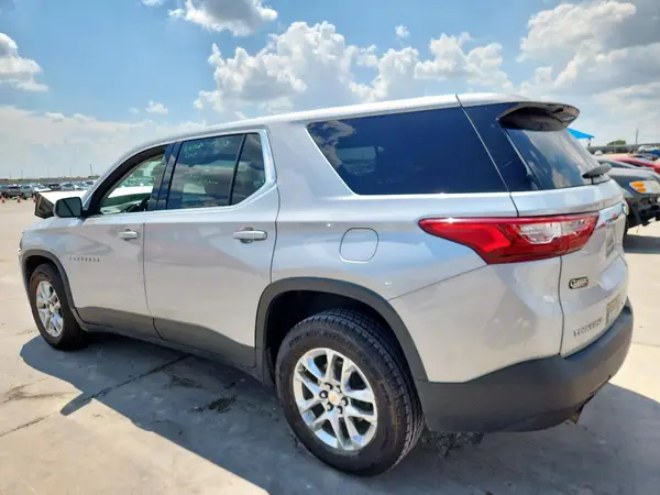 1GNERFKW3KJ250062 2019 CHEVROLET TRAVERSE - Image 2