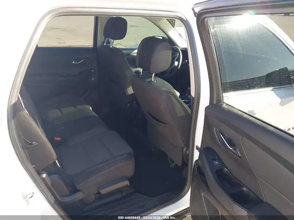 1GNERFKW3KJ282588 2019 CHEVROLET TRAVERSE - Image 8