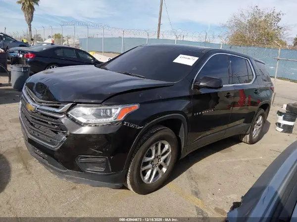 1GNERFKW3LJ280034 2020 CHEVROLET TRAVERSE - Image 2
