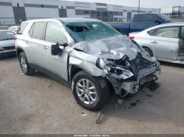 1GNERFKW3MJ186236 2021 CHEVROLET TRAVERSE - Image 1
