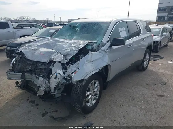 1GNERFKW3MJ186236 2021 CHEVROLET TRAVERSE - Image 2