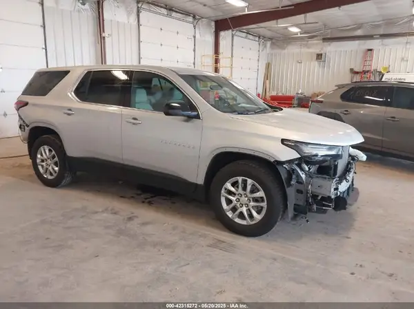 1GNERFKW3NJ114938 2022 CHEVROLET TRAVERSE - Image 1