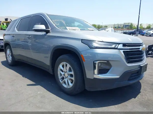 1GNERFKW3PJ123206 2023 CHEVROLET TRAVERSE - Image 1