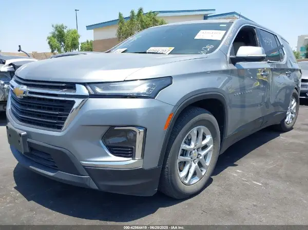 1GNERFKW3PJ123206 2023 CHEVROLET TRAVERSE - Image 2