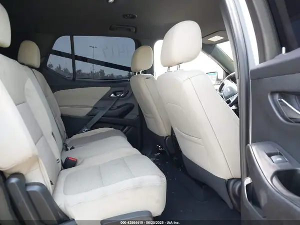 1GNERFKW3PJ123206 2023 CHEVROLET TRAVERSE - Image 8