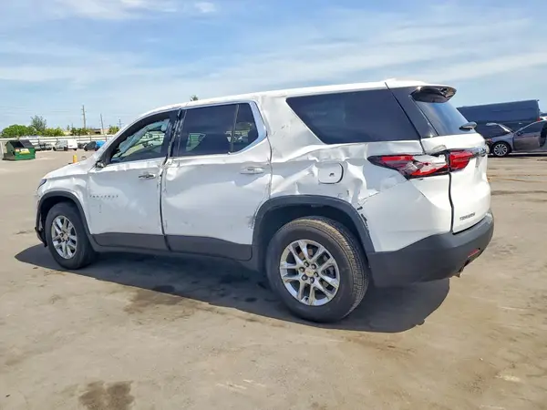 1GNERFKW3PJ143262 2023 CHEVROLET TRAVERSE - Image 2