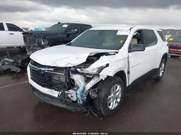1GNERFKW3PJ226884 2023 CHEVROLET TRAVERSE - Image 2