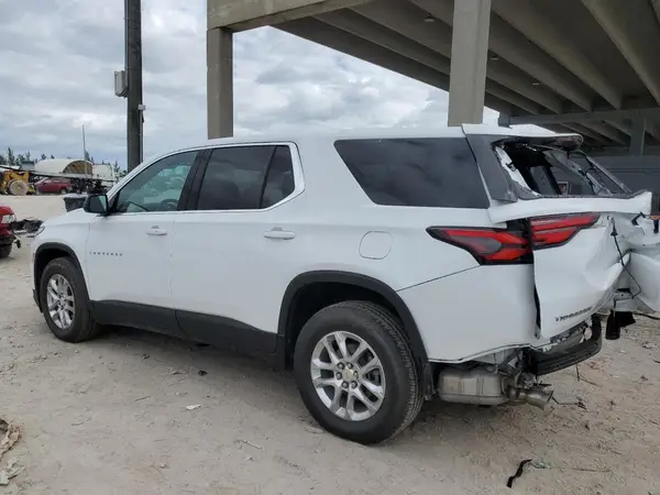 1GNERFKW3PJ256533 2023 CHEVROLET TRAVERSE - Image 2