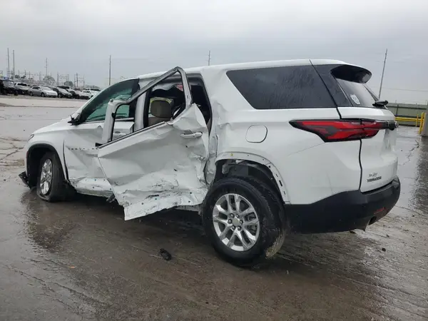 1GNERFKW3PJ343638 2023 CHEVROLET TRAVERSE - Image 2