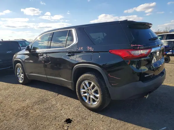 1GNERFKW4JJ108270 2018 CHEVROLET TRAVERSE - Image 2