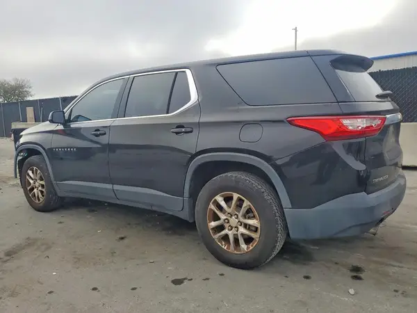 1GNERFKW4JJ110701 2018 CHEVROLET TRAVERSE - Image 2