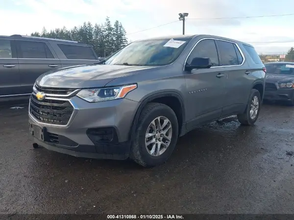 1GNERFKW4JJ111198 2018 CHEVROLET TRAVERSE - Image 2