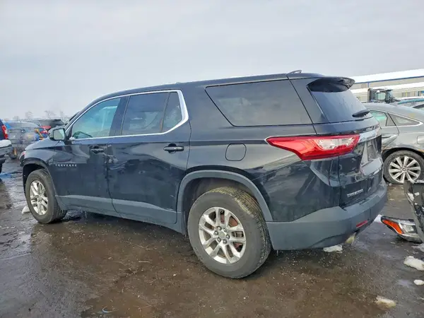 1GNERFKW4JJ161597 2018 CHEVROLET TRAVERSE - Image 2