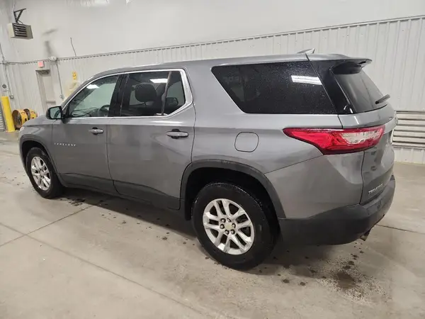 1GNERFKW4JJ187259 2018 CHEVROLET TRAVERSE - Image 2