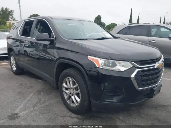1GNERFKW4JJ190002 2018 CHEVROLET TRAVERSE - Image 1