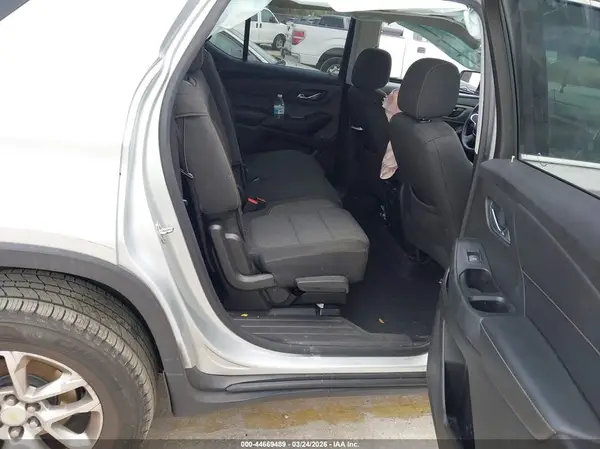 1GNERFKW4JJ206960 2018 CHEVROLET TRAVERSE - Image 8