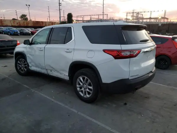 1GNERFKW4JJ210426 2018 CHEVROLET TRAVERSE - Image 2