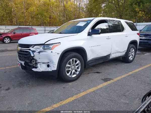 1GNERFKW4JJ231583 2018 CHEVROLET TRAVERSE - Image 2