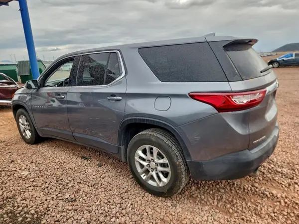 1GNERFKW4JJ234287 2018 CHEVROLET TRAVERSE - Image 2