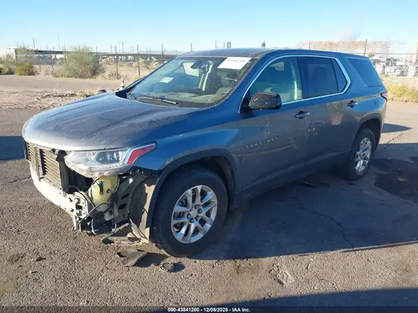 1GNERFKW4JJ283764 2018 CHEVROLET TRAVERSE - Image 2