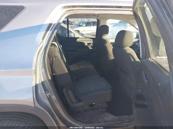 1GNERFKW4JJ283764 2018 CHEVROLET TRAVERSE - Image 8